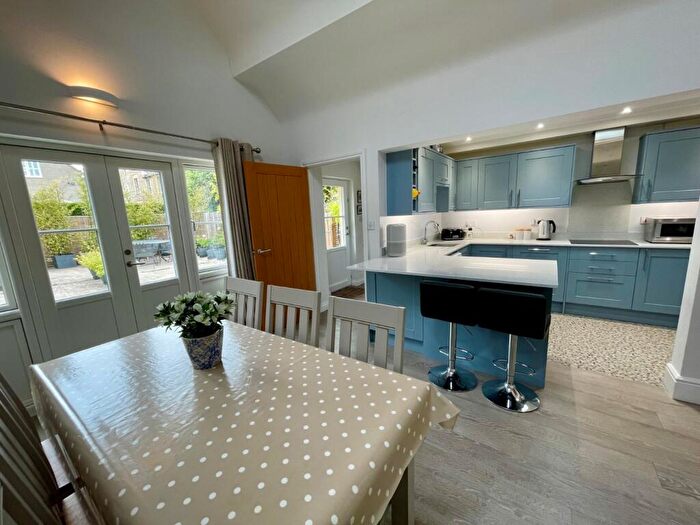 9 Bedroom Garage / Parking For Sale In Victoria Road, Cirencester, Gloucestershire, GL7