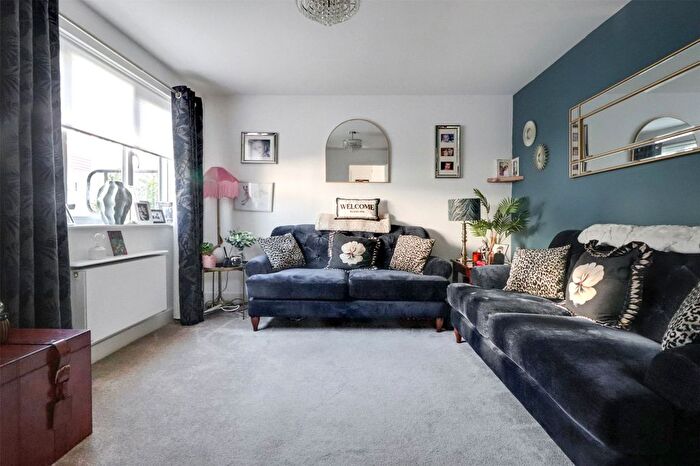 3 Bedroom Semi-detached House For Sale In Pridham Place, Bideford, Devon, EX39