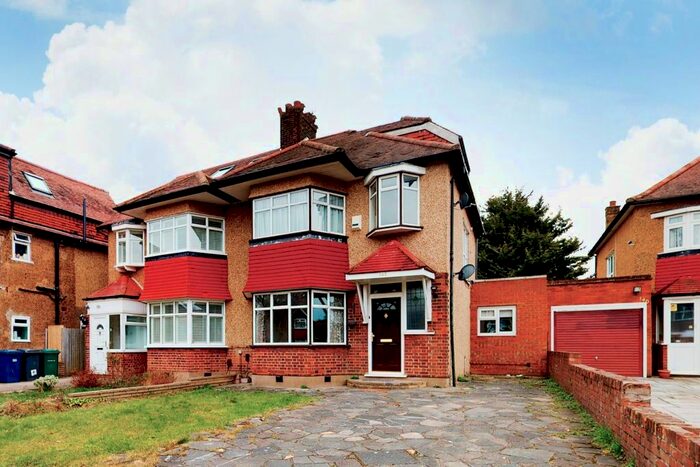 4 Bedroom Semi-Detached House To Rent In Sunny Gardens Road, London, NW4