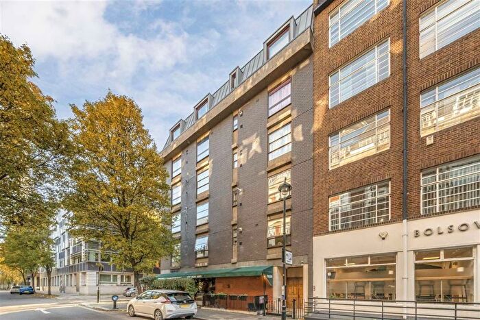 1 Bedroom Flat To Rent In Clipstone Street, London, W1W