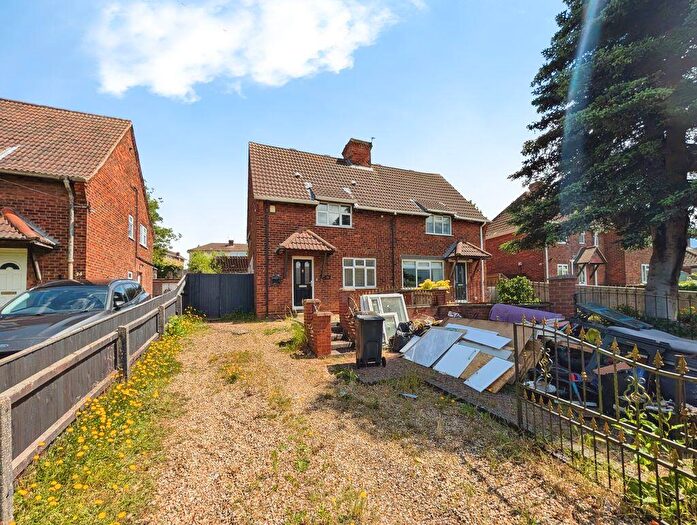 2 Bedroom Semi-Detached House For Sale In Fairway, Waltham, DN37