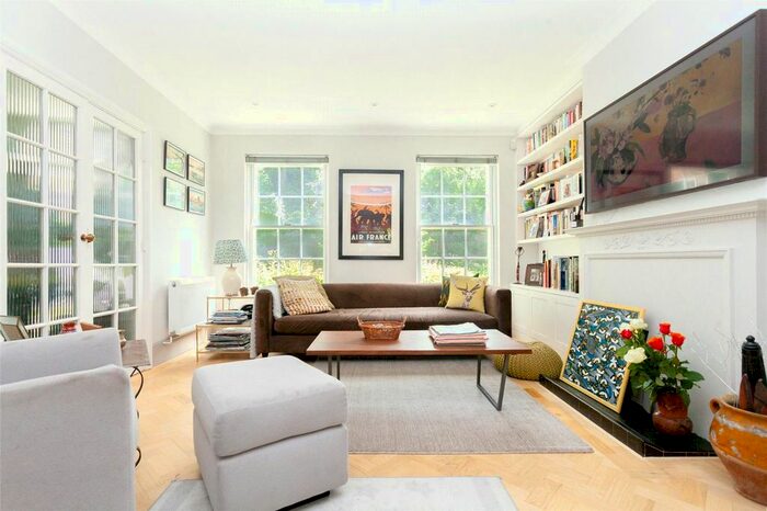 3 Bedroom Terraced House To Rent In Hopping Lane, Canonbury, N1