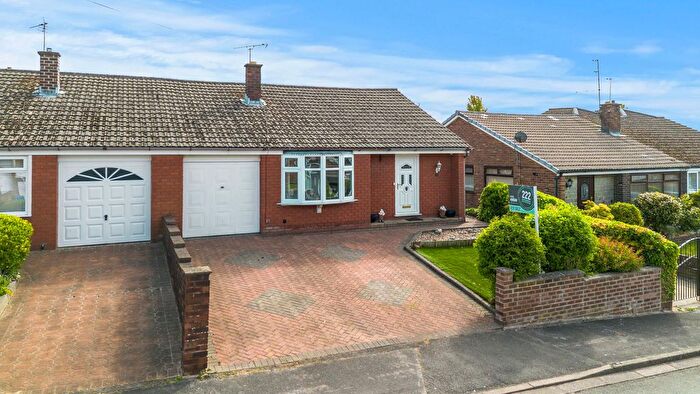 3 Bedroom Semi-Detached Bungalow For Sale In Colne Road, Burtonwood, WA5