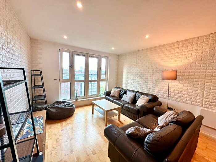 2 Bedroom Apartment To Rent In Adams Walk, Nottingham, Nottinghamshire, NG1