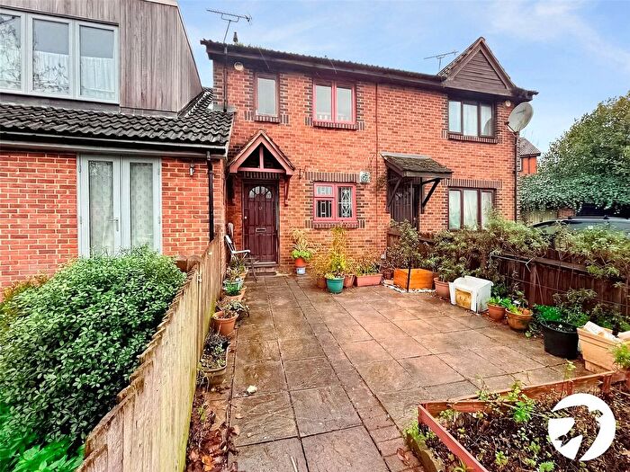 2 Bedroom Terraced House To Rent In Southerngate Way, London, SE14