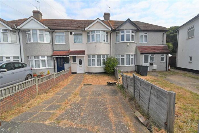 3 Bedroom House To Rent In Mayfair Road, Dartford, DA1