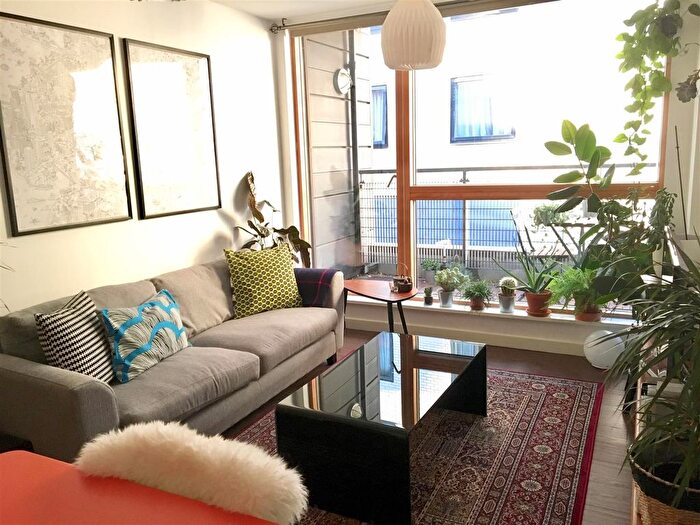 2 Bedroom Flat To Rent In Market Buildings, Northern Quarter, M4