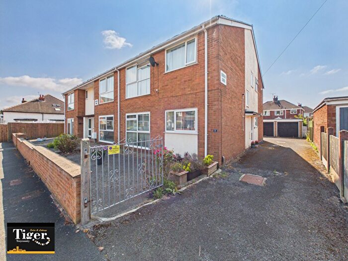 2 Bedroom Flat For Sale In Elterwater Place, Blackpool, FY3