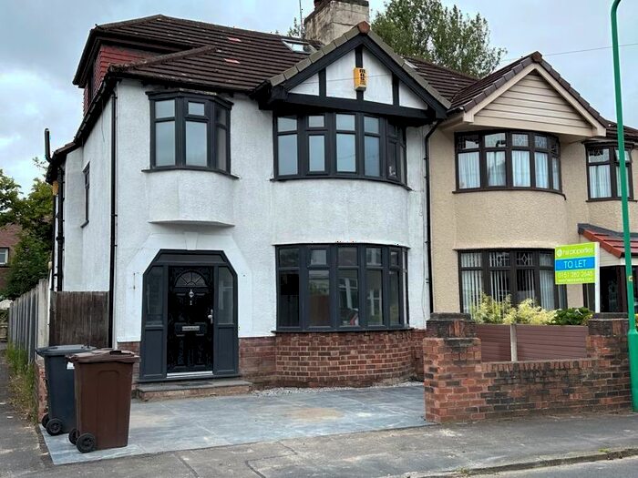 4 Bedroom Semi-Detached House To Rent In Beech Avenue, Crosby, Liverpool, L23