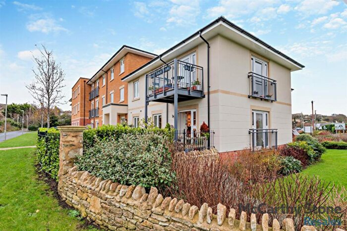 2 Bedroom Apartment For Sale In Gordon Court, Flood Lane, Bridport, DT6