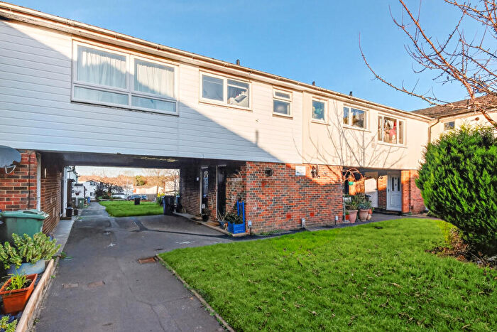 2 Bedroom Maisonette To Rent In Fountains Garth, Bracknell, RG12