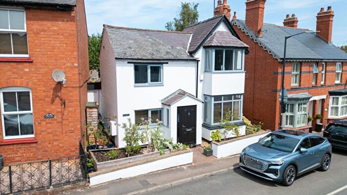 2 Bedroom Detached House For Sale In Spring Lane, Kenilworth, CV8