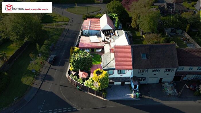 3 Bedroom Semi-detached House For Sale In Castle Road, Walsall Wood, WS9