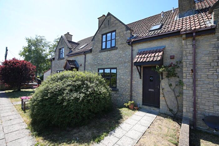 3 Bedroom Terraced House To Rent In Barton Way, Corston, SN16