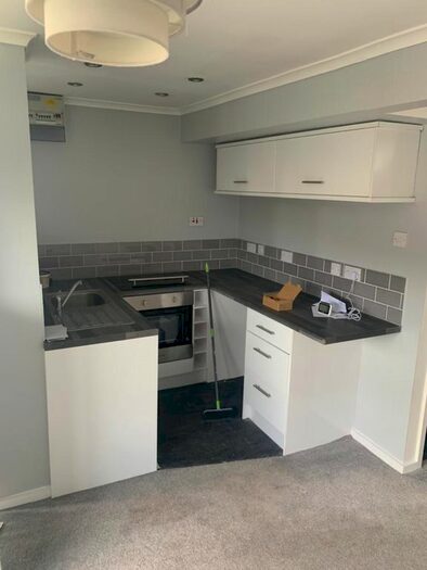 1 Bedroom Studio To Rent In Tudor Court, Tipton, DY4