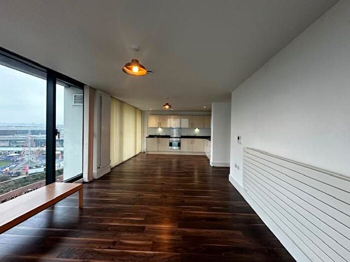 2 Bedroom Flat To Rent In Spinney Houses, Church Street, Liverpool, L1