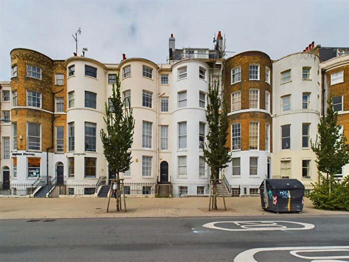 3 Bedroom Maisonette To Rent In St. Georges Place, Brighton, BN1