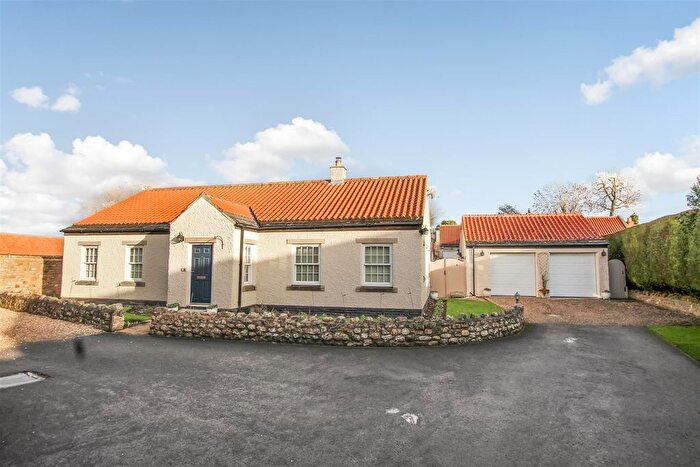 3 Bedroom Detached Bungalow For Sale In Smithson Close, Moulton, Richmond, DL10