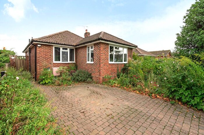 2 Bedroom Bungalow To Rent In Salisbury Road, Alresford, Hampshire, SO24