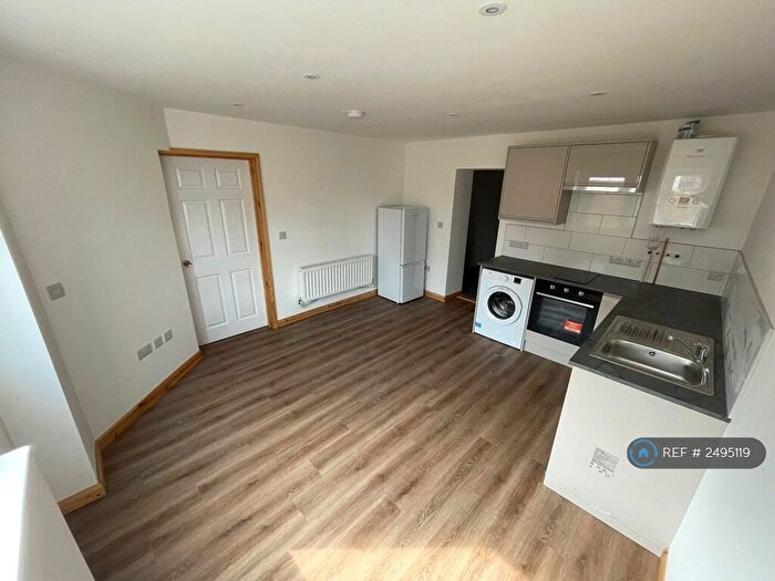 Studio To Rent In Donington, Spalding, PE11