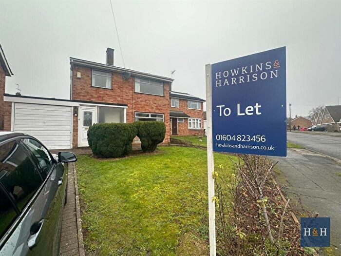 3 Bedroom House To Rent In Landcross Drive, Abington Vale -, NN3