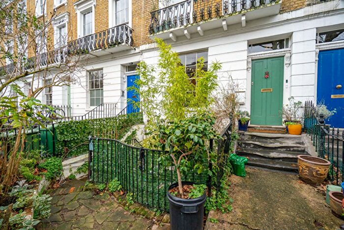 1 Bedroom Flat For Sale In Albert Street, London, NW1