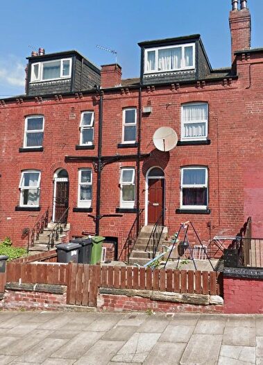 2 Bedroom Terraced House To Rent In Conway Mount, Leeds, LS8