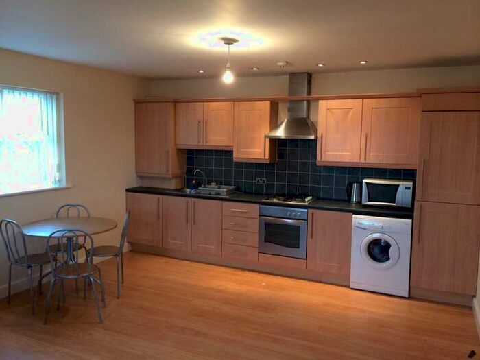 2 Bedroom Apartment To Rent In Wellington Road, Wavertree, L15