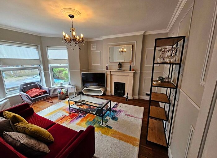 1 Bedroom Flat To Rent In Wellington Gardens, Charlton, SE7