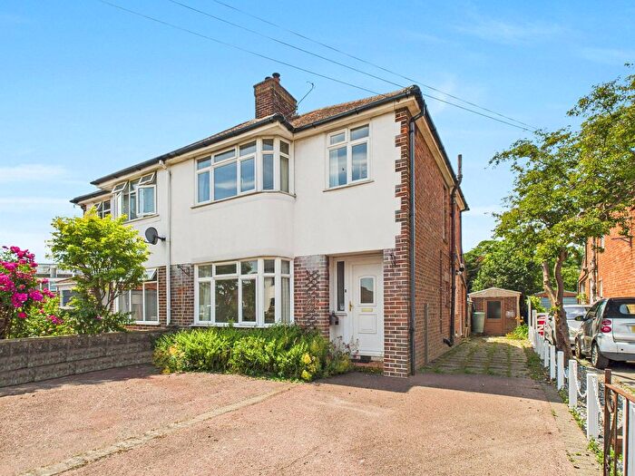 3 Bedroom Semi-Detached House For Sale In Broadwater Way, Worthing, BN14