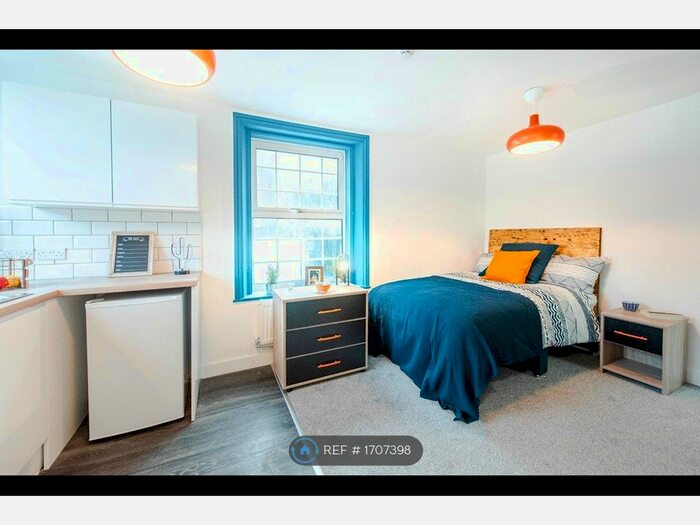 Studio To Rent In Retiro Street, Oldham, OL1