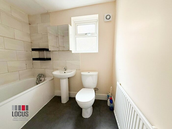1 Bedroom Maisonette To Rent In Evering Road, Stoke Newington, N16