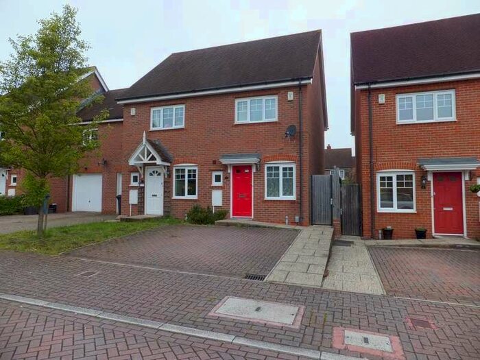 2 Bedroom Semi-Detached House To Rent In Falconer Road, Fleet, GU51