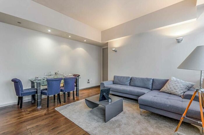 2 Bedroom Flat To Rent In City Road, London, EC1V