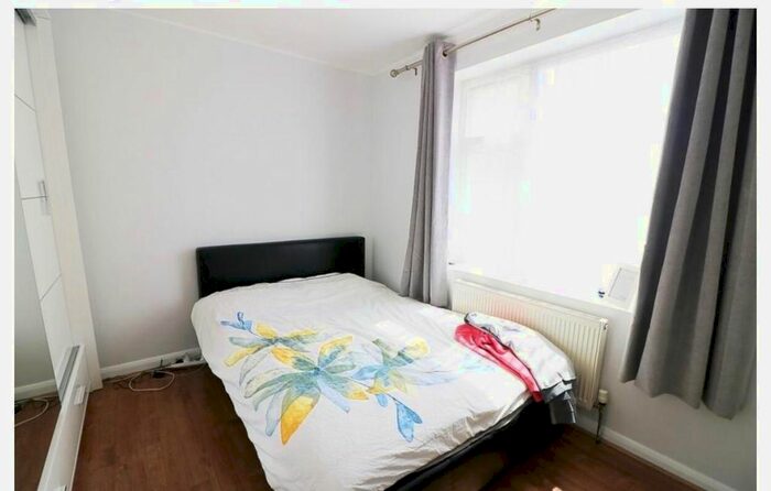 2 Bedroom Semi-Detached House To Rent In Dairy Mews, Dagenham, RM6