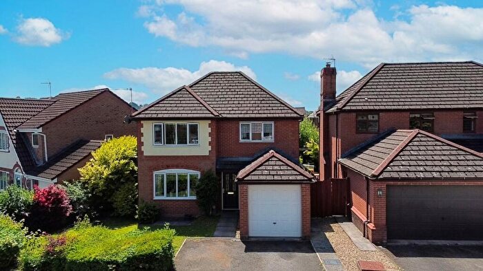 4 Bedroom Detached House For Sale In Clos Brenin, Brynsadler, CF72