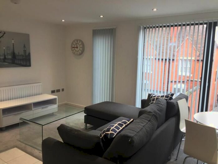 2 Bedroom Flat To Rent In The School Yard, A High Street, Harborne, Birmingham, B17