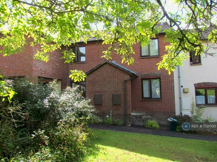 2 Bedroom Terraced House To Rent In Nurseries Close, Exeter, EX3