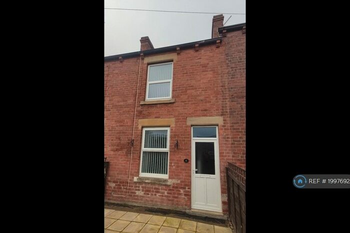 2 Bedroom Terraced House To Rent In Clayton Street, Leeds, LS26