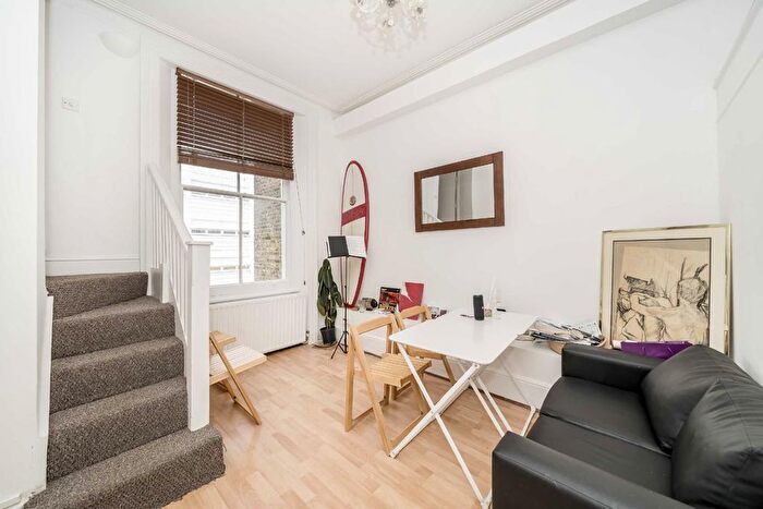 1 Bedroom Flat To Rent In Clanricarde Gardens, Notting Hill, W2