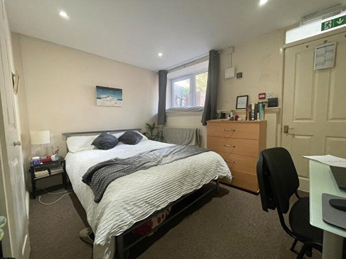 3 Bedroom Flat To Rent In Zetland Road, Redland, Bristol, BS6