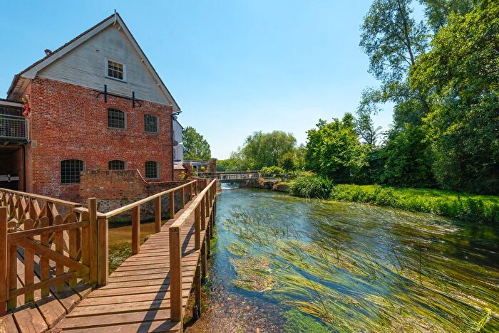 3 Bedroom Semi-Detached House For Sale In Ashford Road, Chartham, Canterbury, CT4