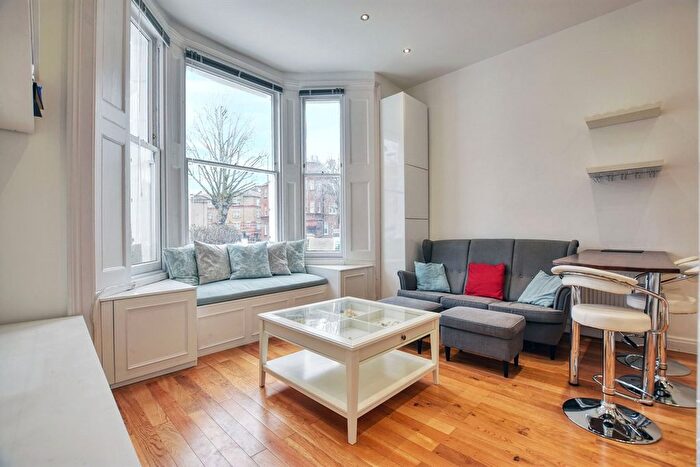 2 Bedroom Flat To Rent In Elgin Avenue, London, W9