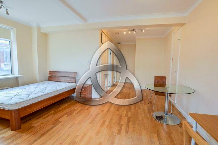 Apartment To Rent In Euston Road, Warren Street, NW1