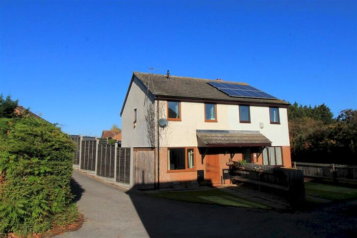 3 Bedroom Semi-Detached House To Rent In Wolsey Way, Loughborough, LE11