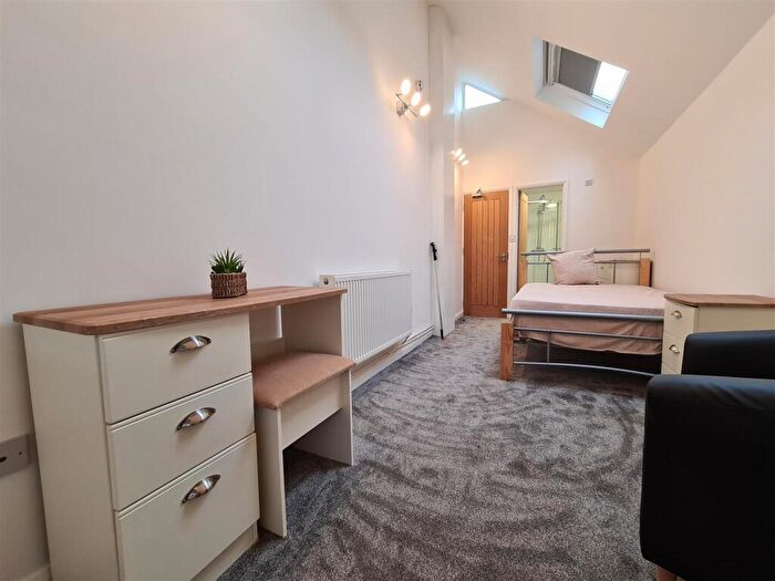 1 Bedroom House To Rent In Room, Eachard Road, Cambridge, CB3