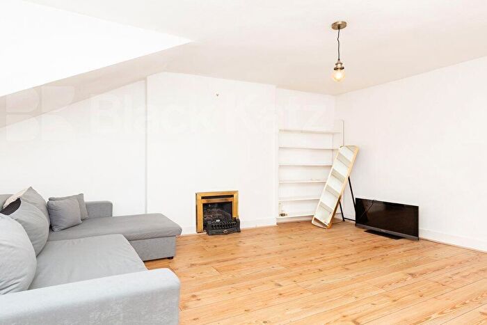 1 Bedroom Flat To Rent In Church Lane, Crouch End, N8