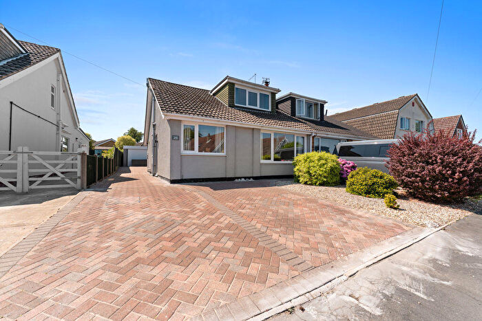 4 Bedroom Semi-Detached House For Sale In Langton Road, Holton-Le-Clay, DN36
