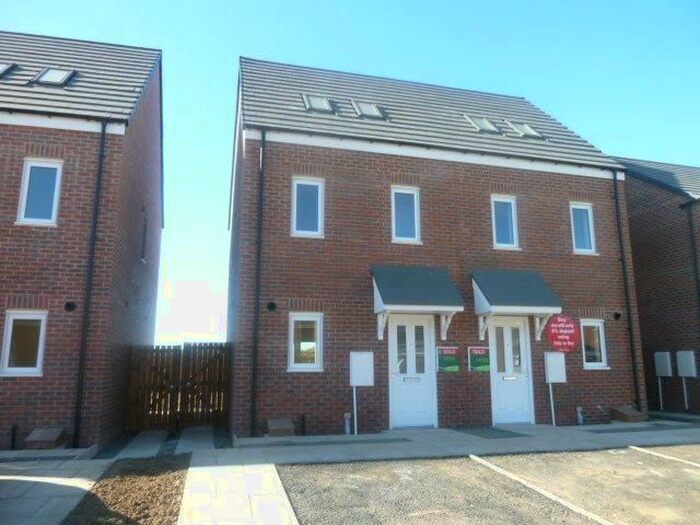 3 Bedroom Semi-Detached House To Rent In Alnwick Way, Amble, NE65