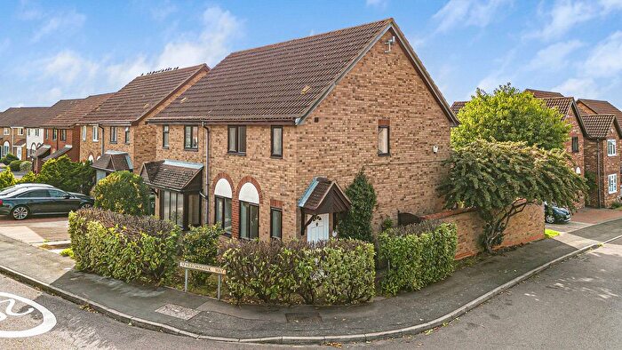 3 Bedroom Semi-Detached House For Sale In Sparrowhawk Way, Hartford, Huntingdon., PE29